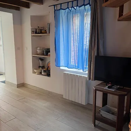 Country house Maison Independante Pour 2 Inclus Tiny House For 2 Included *